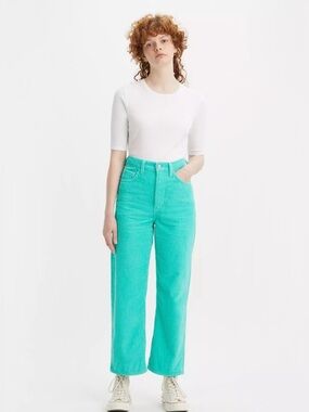 Levis women’s Ribcage straight ankle corduroy pants size 24x27 EUC